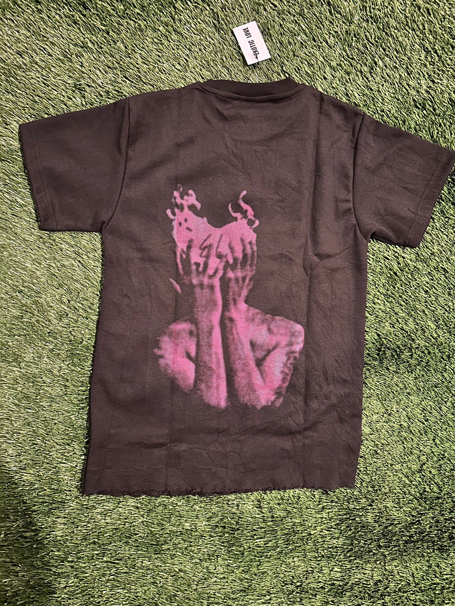 (BLACK & PINK) EXOTIC LOVE T-SHIRT