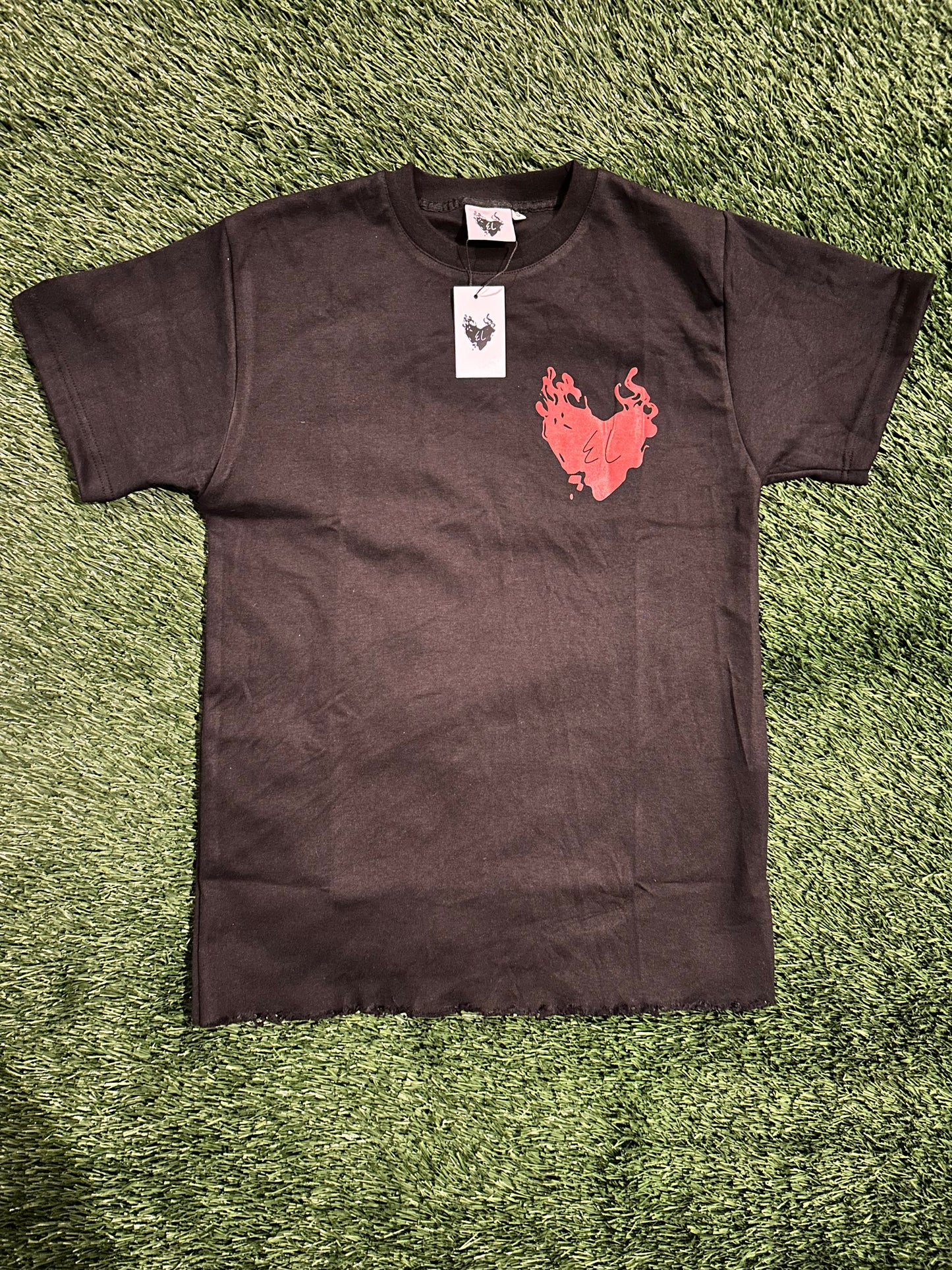(BLACK & RED)EXOTIC LOVE T-SHIRT